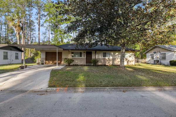 $260,000 | 4216 Northwest 22nd Terrace, Gainesville, FL 32605