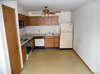 12114 Natural Bridge Road, Unit G Bridgeton, MO 63044 - Photo 5 of 12 Gallery Image 5