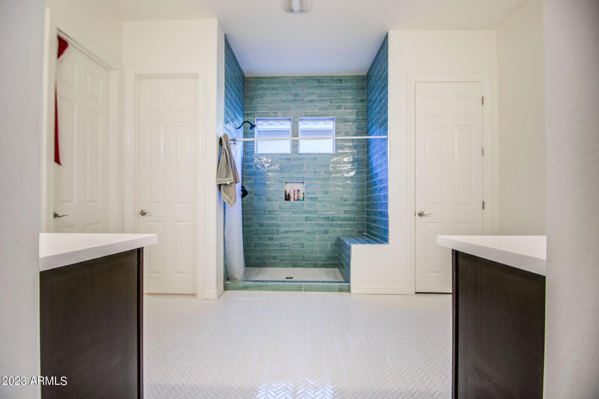 1417 East Pedro Road Phoenix, AZ 85042 - Photo 13 of 88 Master Bath 1