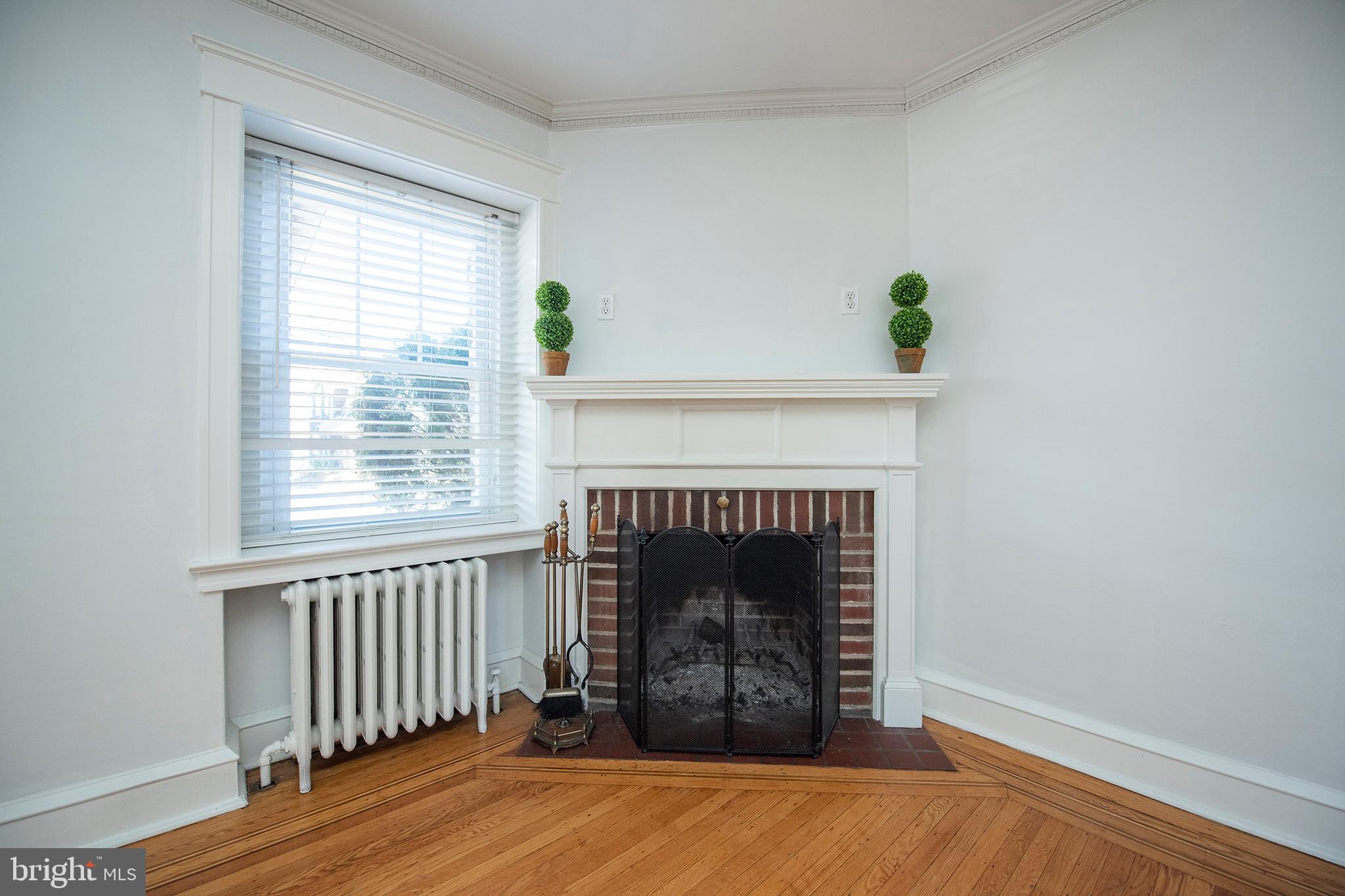2909 Rising Sun Road Ardmore, PA 19003 - Photo 2 of 43 living room