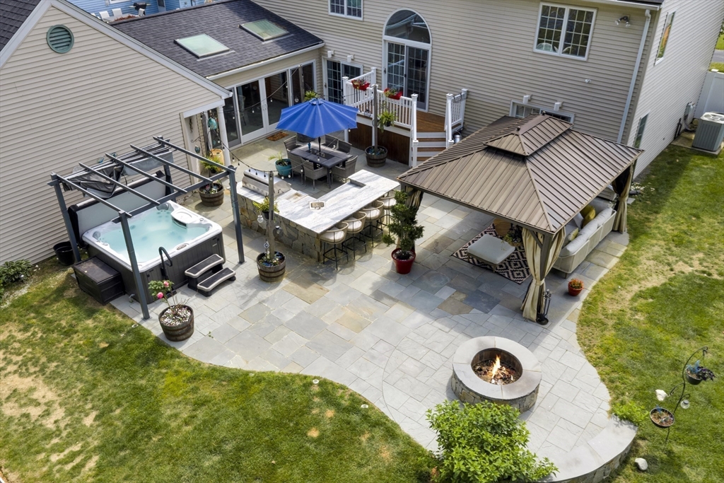 17 Clara Road Framingham, MA 01701 - Photo 33 of 40