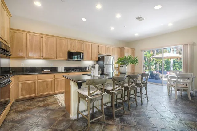 $1,290,000 | 1701 Hilo Drive, Vista, CA 92081