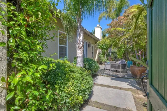 $1,290,000 | 1701 Hilo Drive, Vista, CA 92081