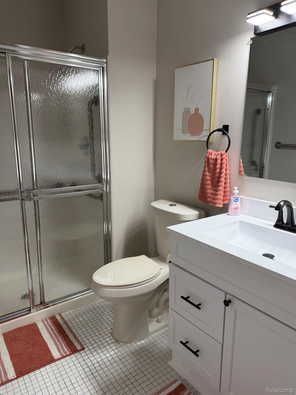 936 Wexford Way Rochester, MI 48307 - Photo 27 of 35 29-web-or-mls-interiors 22.jpeg