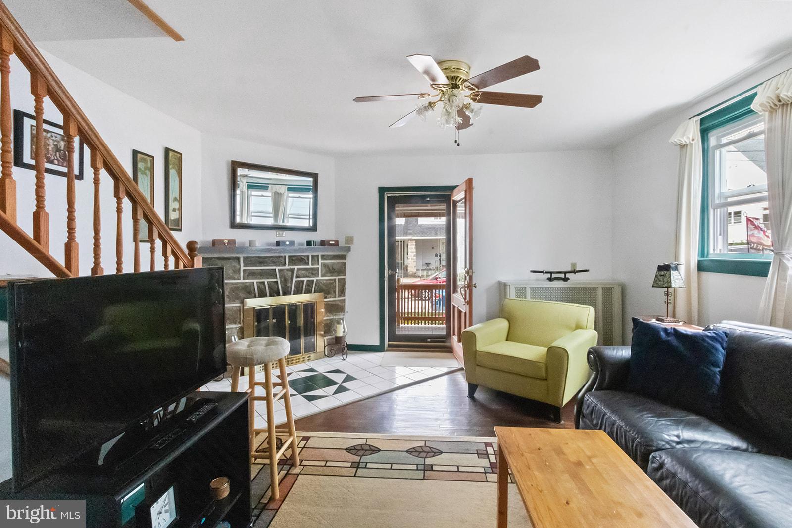 4027 Ellendale Road Drexel Hill, PA 19026 - Photo 2 of 26 Gallery Image 2