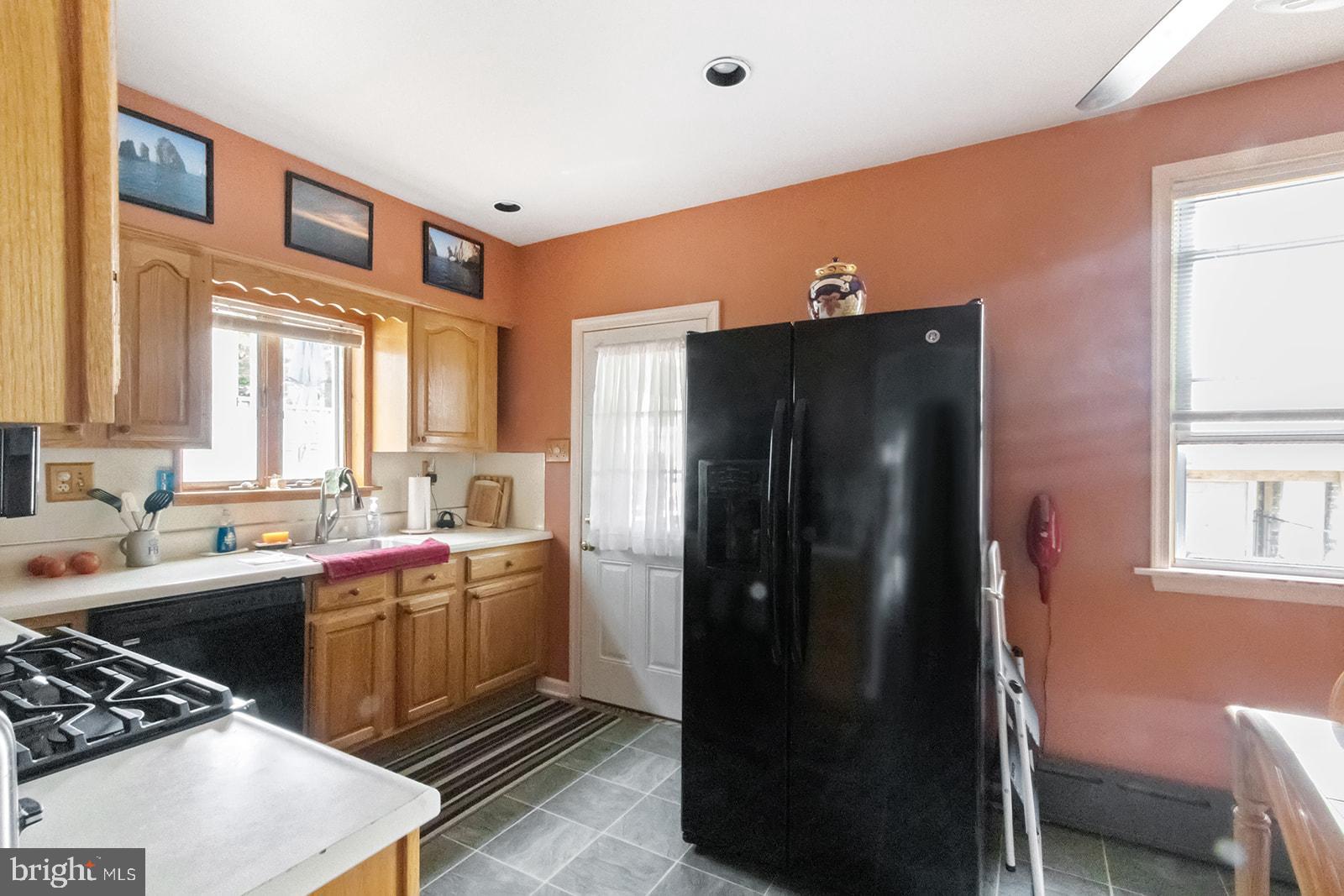 4027 Ellendale Road Drexel Hill, PA 19026 - Photo 7 of 26 Gallery Image 7