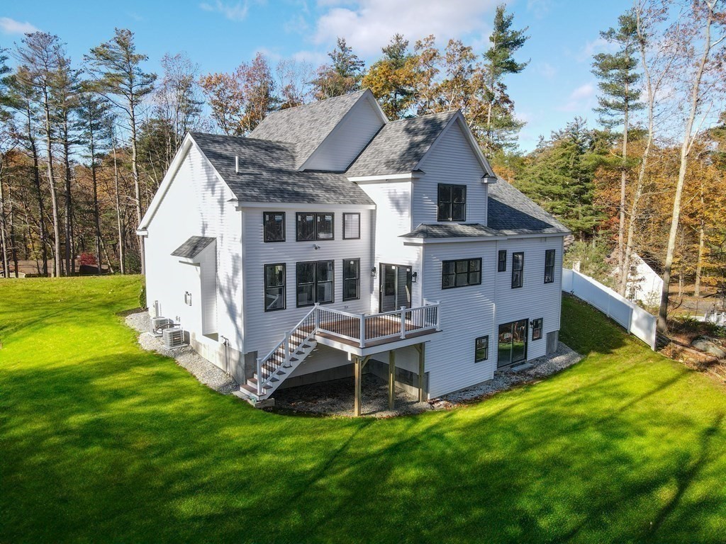 73 Seminole Road Acton, MA 01720 - Photo 3 of 33