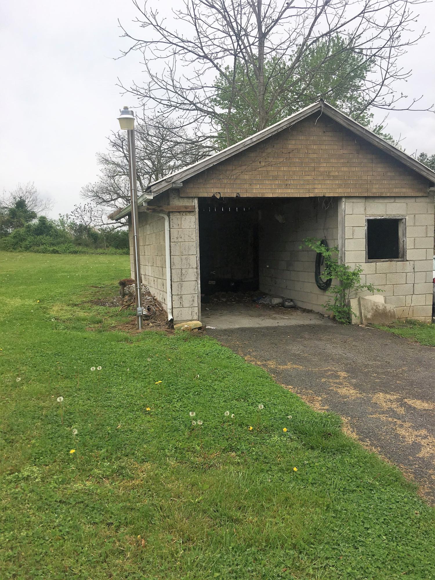 760 Davis Chapel Road La Follette, TN 37766 - Photo 11 of 12 Garage