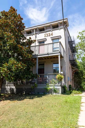 $1,400 | 1324 Chapel Street, Unit 1, Cincinnati, OH 45206