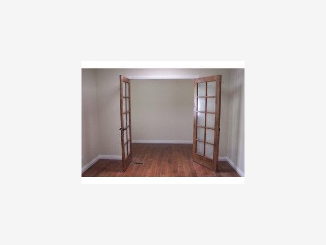 22550 Alcalde Road Cupertino, CA 95014 - Photo 4 of 9 a picture of a room