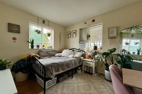 $3,200 | 256 Parker Hill Avenue, Unit 10, Boston, MA 02120