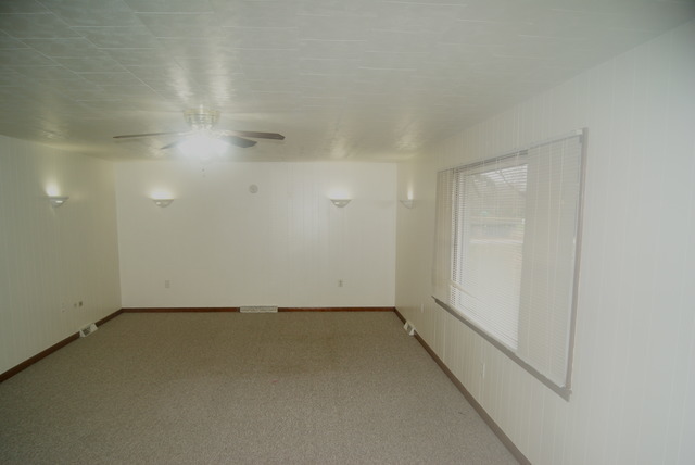 1818 Hillcrest Road Joliet, IL 60433 - Photo 10 of 24