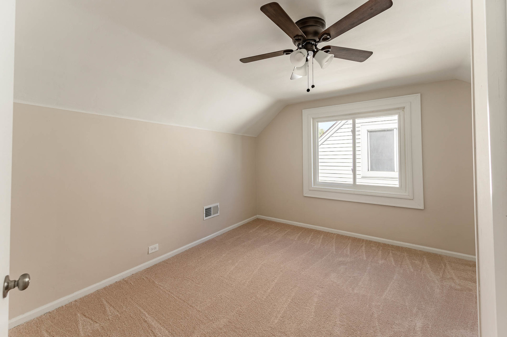 17153 Ridgewood Avenue Lansing, IL 60438 - Photo 12 of 12 Gallery Image 12