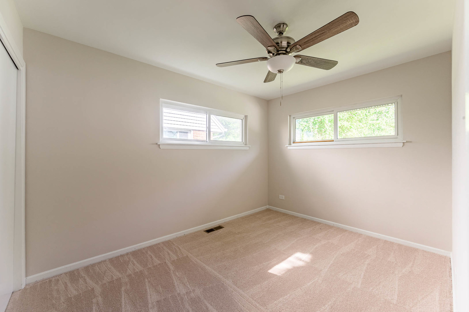 17153 Ridgewood Avenue Lansing, IL 60438 - Photo 8 of 12 Gallery Image 8
