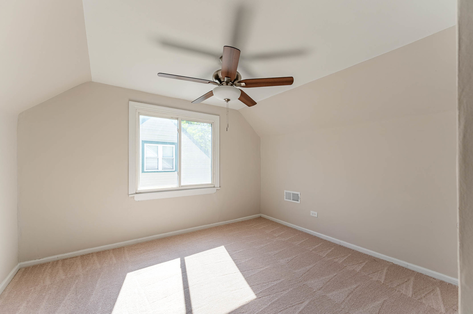 17153 Ridgewood Avenue Lansing, IL 60438 - Photo 10 of 12 Gallery Image 10