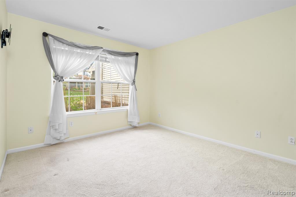 4130 Hampton Ridge Boulevard, Unit 63 Howell, MI 48843 - Photo 24 of 32
