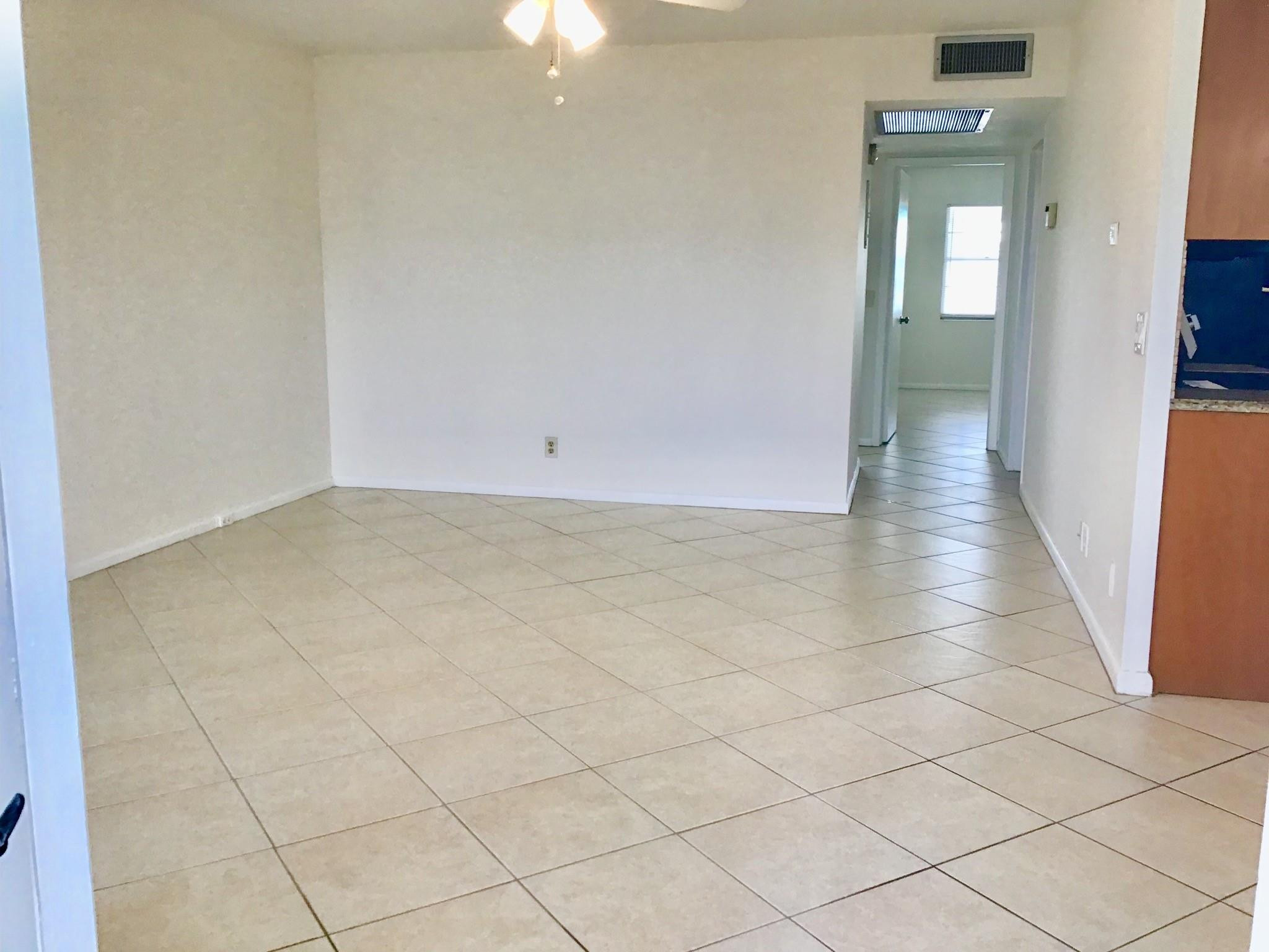2035 Exeter, Unit 2035 Boca Raton, FL 33434 - Photo 9 of 34 Photo 9