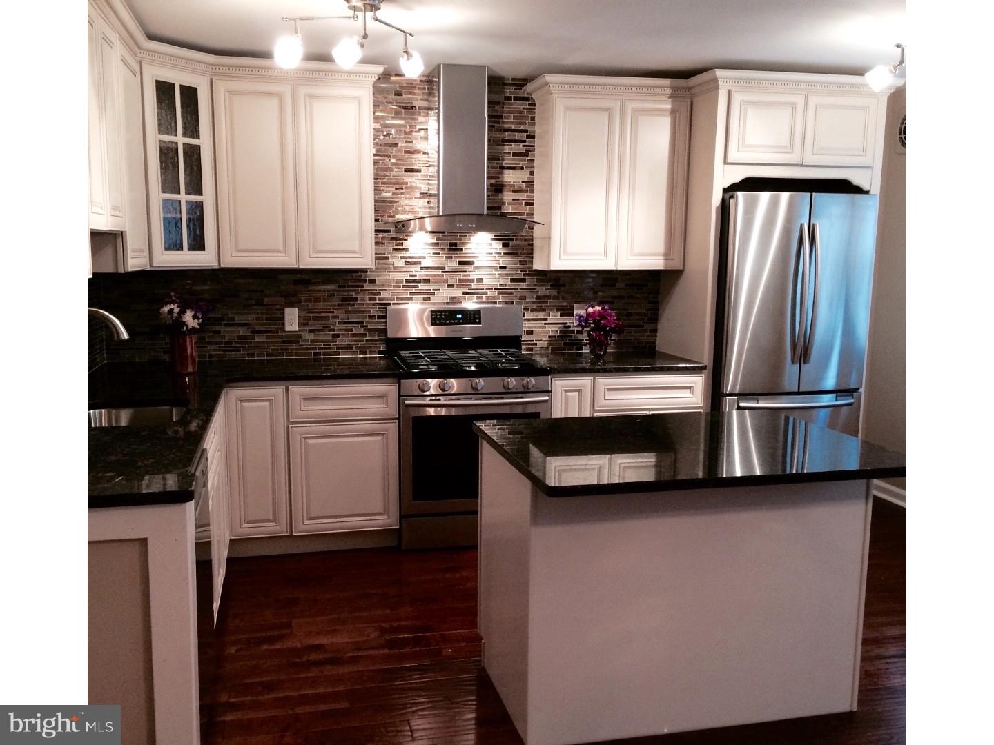 12632 Chilton Road Philadelphia, PA 19154 - Photo 3 of 22