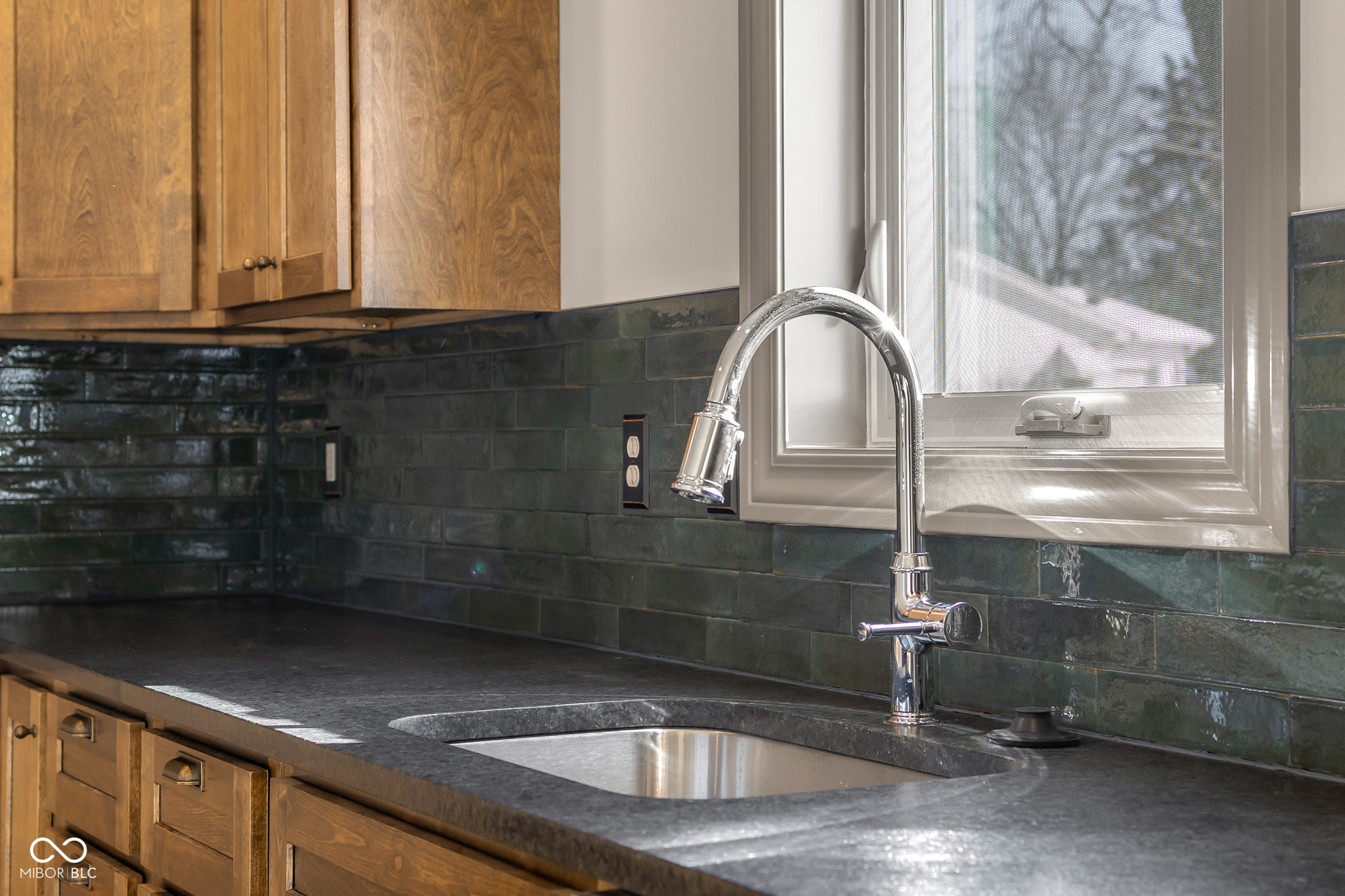 403 Main Street Hope, IN 47246 - Photo 15 of 60