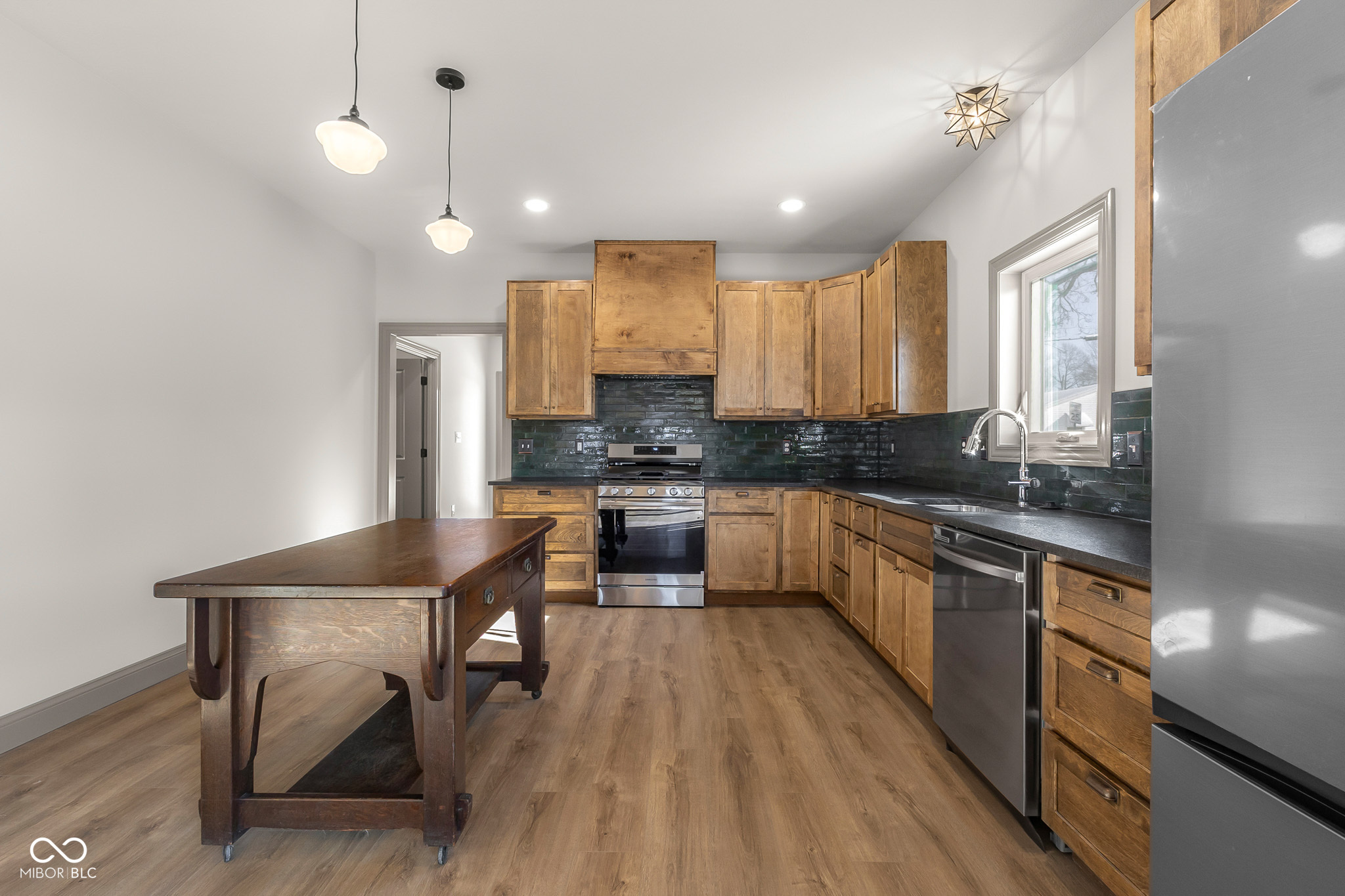 403 Main Street Hope, IN 47246 - Photo 16 of 60