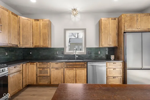 $399,000 | 403 Main Street, Hope, IN 47246