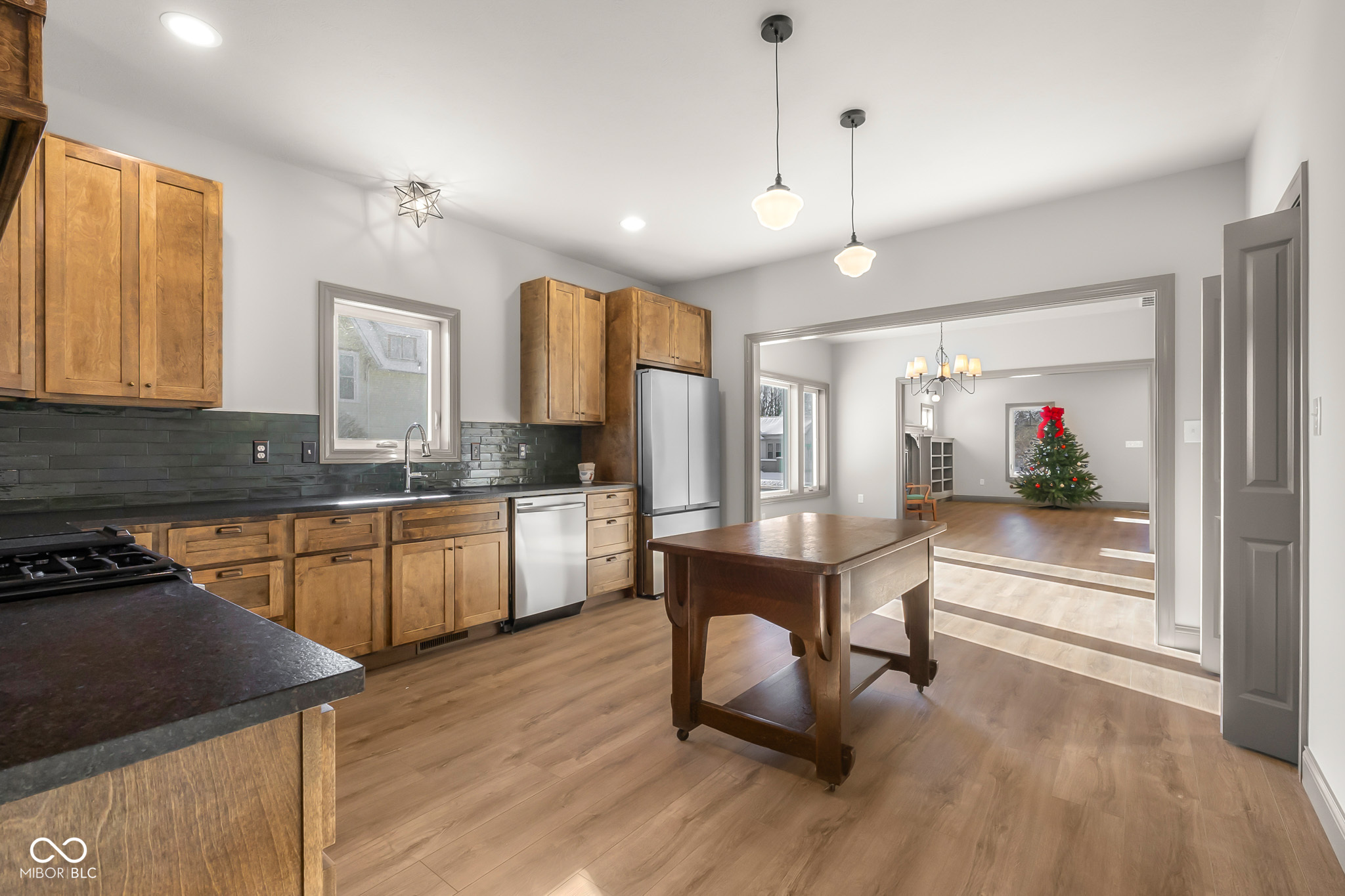 403 Main Street Hope, IN 47246 - Photo 22 of 60