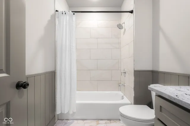 $399,000 | 403 Main Street, Hope, IN 47246