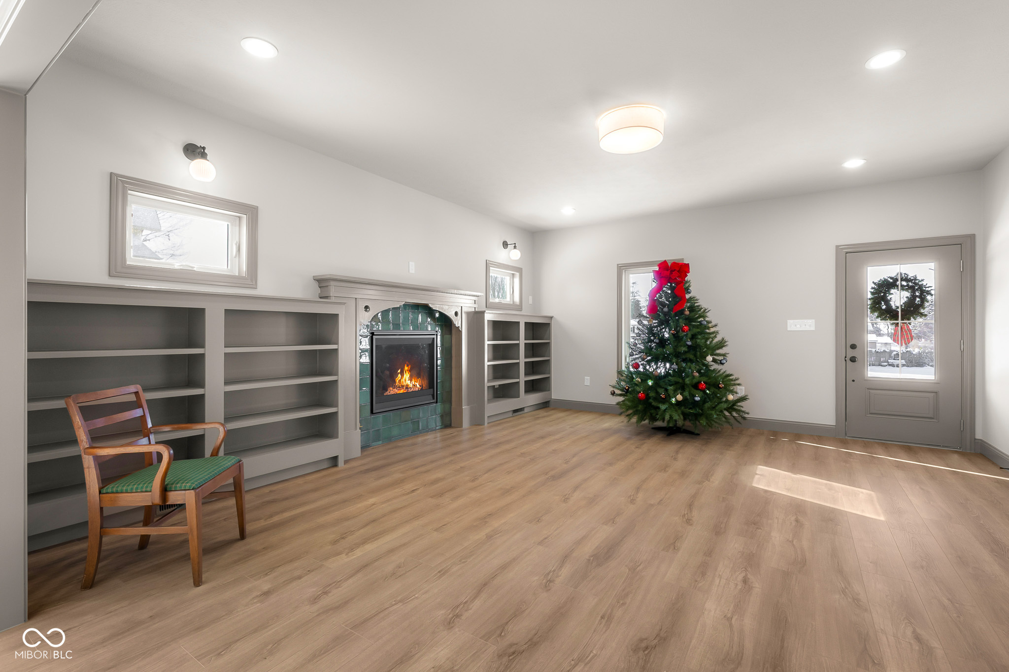 403 Main Street Hope, IN 47246 - Photo 5 of 60