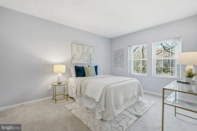 $399,000 | 1909 North Rhodes Street, Unit 30, Arlington, VA 22201