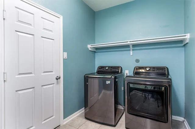 $345,000 | 15623 Hanover Breeze Lane, Houston, TX 77044