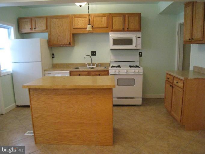 126 West Meadow Road Brooklyn, MD 21225 - Photo 2 of 12 Kitchen