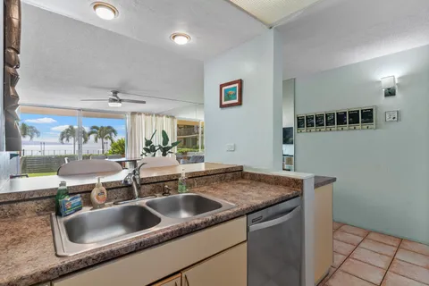 $650,000 | 4401 Lower Honoapiilani Road, Unit A101, Lahaina, HI 96761