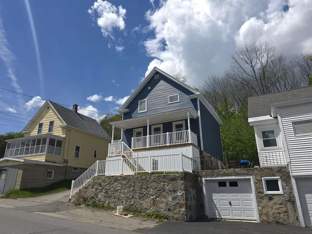 $199,900 | 569 Western Avenue, Berlin, NH 03570