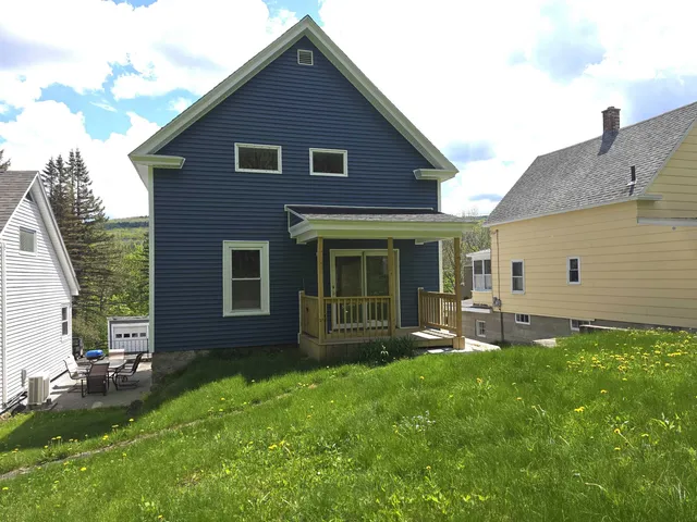 $199,900 | 569 Western Avenue, Berlin, NH 03570