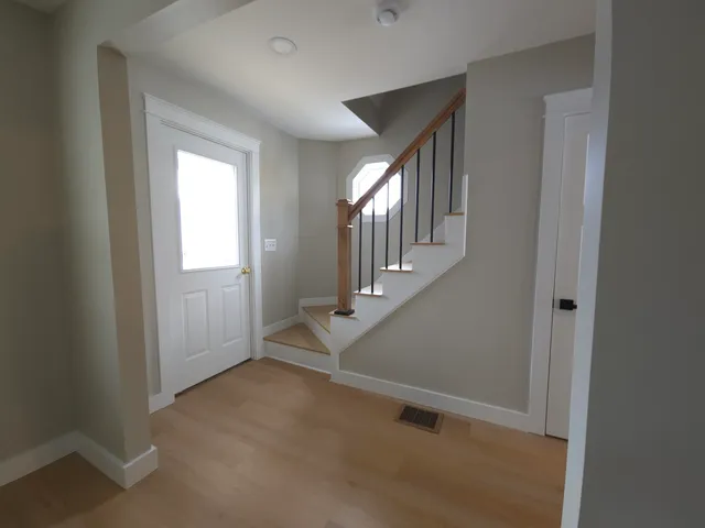 $199,900 | 569 Western Avenue, Berlin, NH 03570