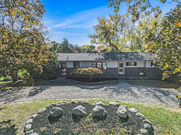 $374,900 | 60 Waldon Road, Clarkston, MI 48346