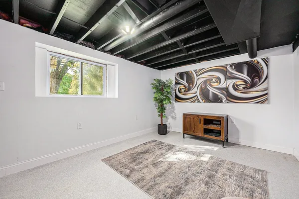 $374,900 | 60 Waldon Road, Clarkston, MI 48346