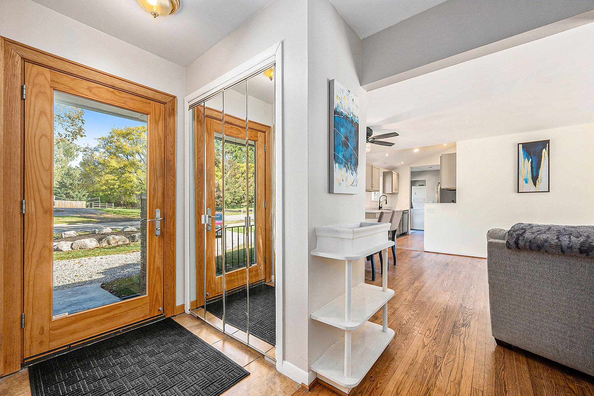 60 Waldon Road Clarkston, MI 48346 - Photo 8 of 49 005_file_565