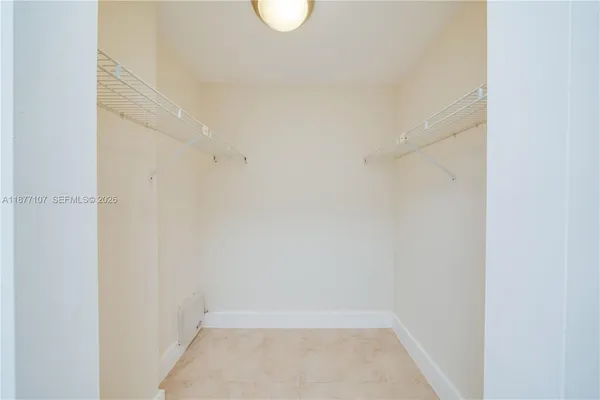 $3,250 | 1665 Bay Road, Unit 521, Miami Beach, FL 33139