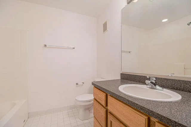 $1,750 | 8104 Addington Drive, Walled Lake, MI 48390