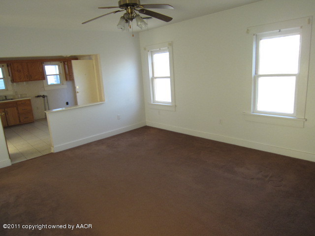 11808 Lazy B Road Amarillo, TX 79118 - Photo 3 of 10 living