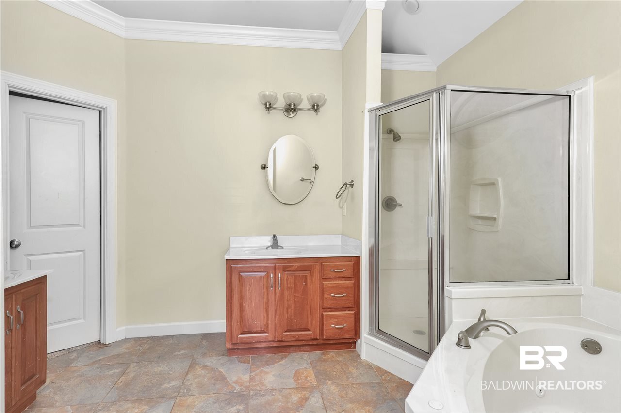 3231 Oneal Court Mobile, AL 36695 - Photo 11 of 26 Jetted Tub