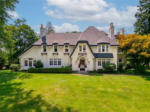 $795,000 | 220 Belmont Road, Butler, PA 16001
