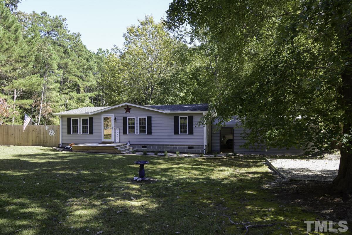 425 Raleigh Farms Road Youngsville, NC 27596 - Photo 2 of 20 Exterior Front