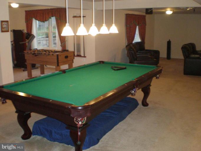 18603 Thundercloud Road Boyds, MD 20841 - Photo 18 of 30 Pool table