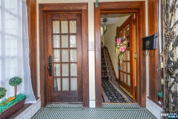 $2,400 | 41 Beekman Street, Unit 3 SECOND, Bloomfield, NJ 07003