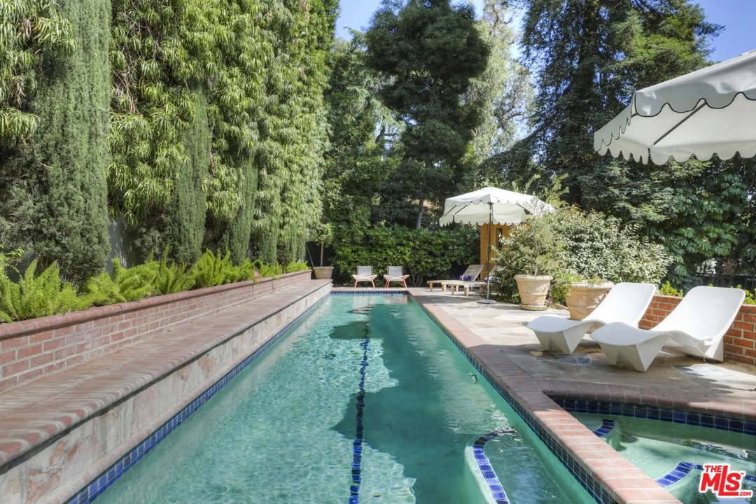 2530 North Commonwealth Avenue Los Angeles, CA 90027 - Photo 11 of 37 Gallery Image 11