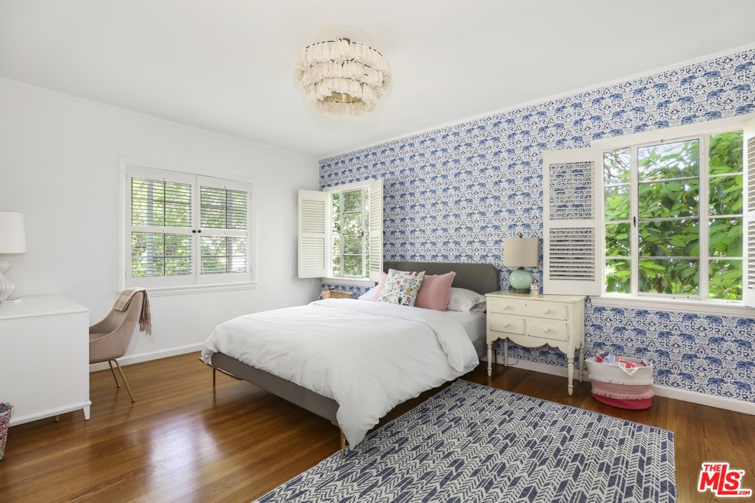 2530 North Commonwealth Avenue Los Angeles, CA 90027 - Photo 25 of 37 Gallery Image 25