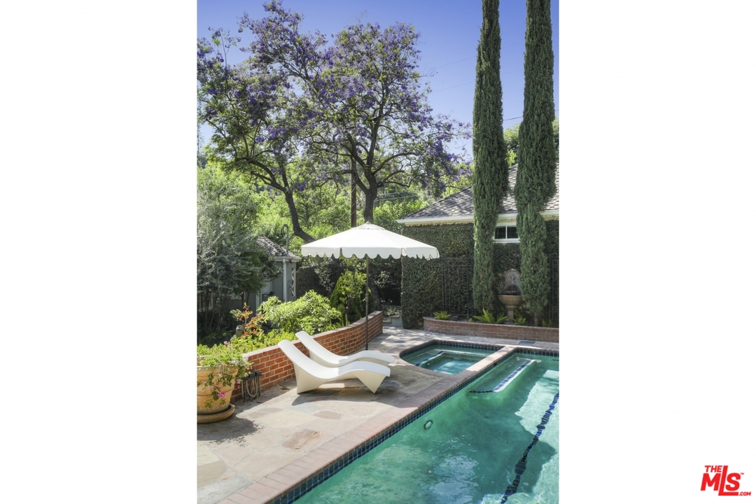 2530 North Commonwealth Avenue Los Angeles, CA 90027 - Photo 34 of 37 Gallery Image 34