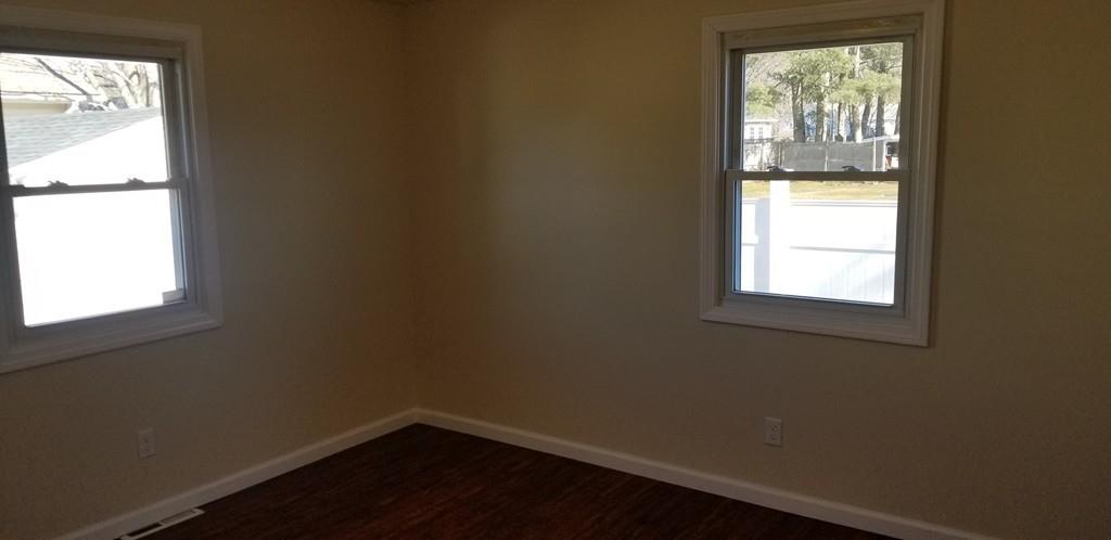 76 Penncastle Street Springfield, MA 01129 - Photo 17 of 26